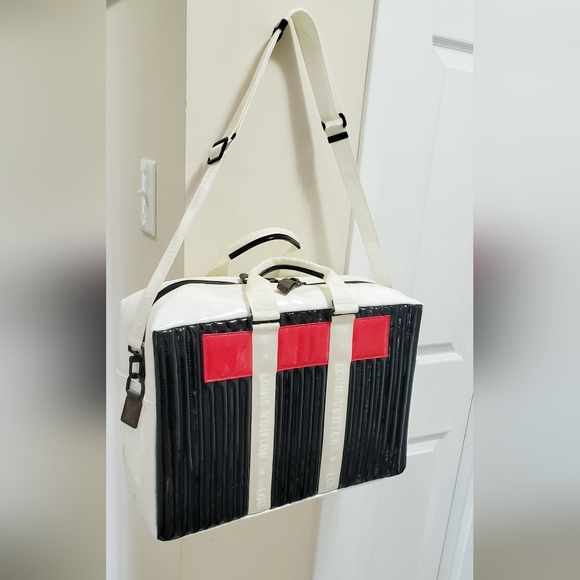 Louis Vuitton Monogram Mirror Neo Porte - Picture 4 of 17